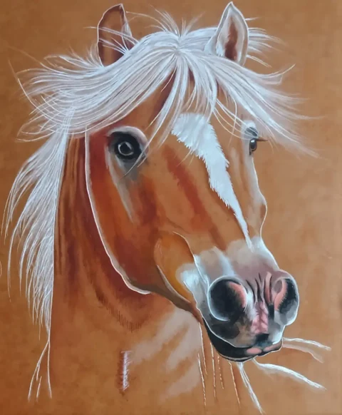 Expressive chestnut horse portrait with a pale mane